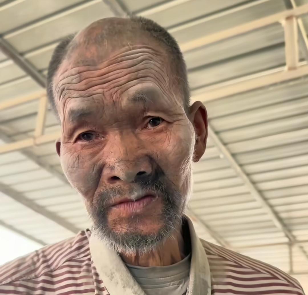 “水泥老人”户籍都被注销了，这在法律上属于“被宣告死亡”，在家属的认知里也认为