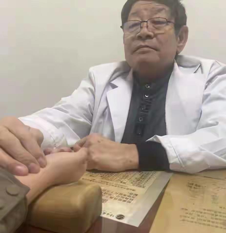“太痛心了！”7月3日报道，济南名医“马三针”的马新民主任因急性心梗在7月1日去