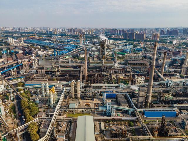 好家伙！中国钢铁突然不“贱卖”了！从明年开始，想买中国钢？得先“凭票”！ 麻