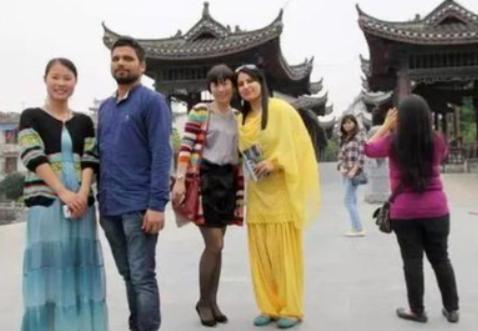 躲不掉了！印度人扎堆移民中国！来中国的印度人越来越多了不过不是高端人才
