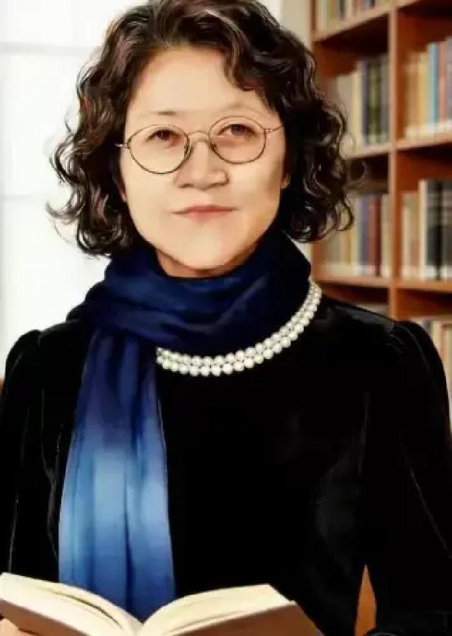性学家说得透彻：“一个男人如果真的爱你，一定会有父性体现。他会下意识地给你添置衣