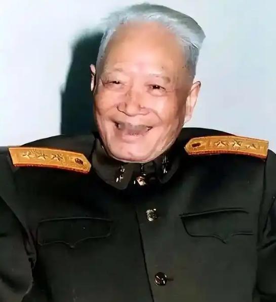1997年，张万年从香港回来，没两天就去敲张震办公室的门。张震正在整理文件，抬头
