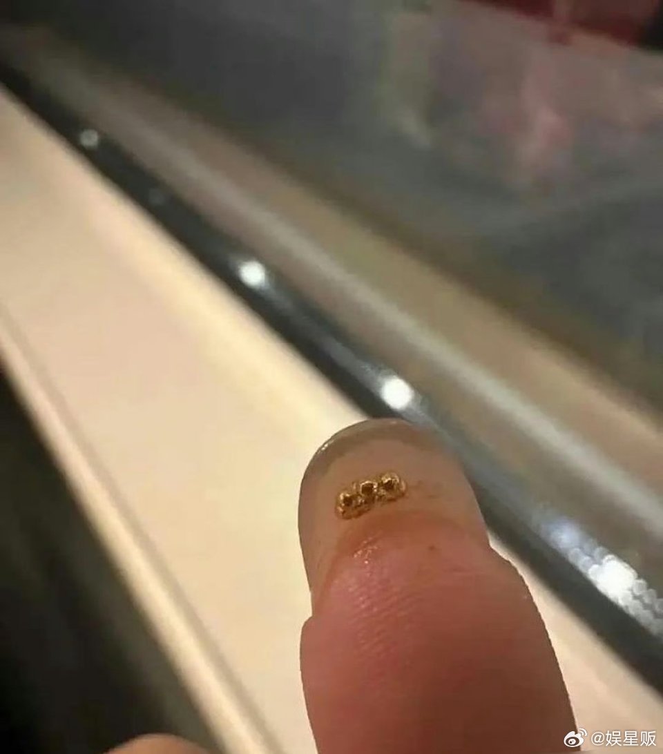 怪不得金店不让留指甲​​​