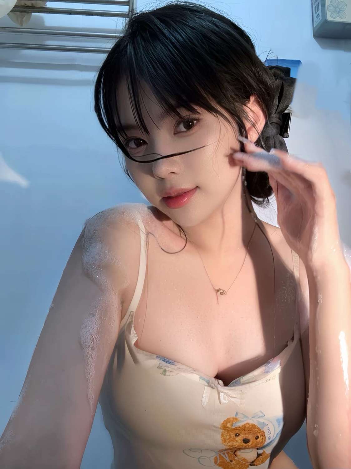 洗完澡香香的可好闻了！！
