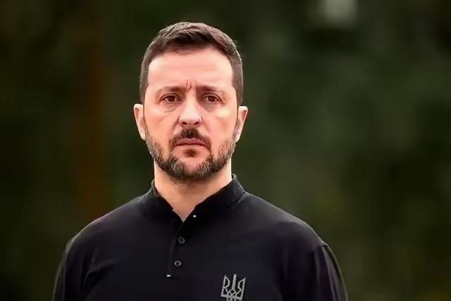 俄军总参谋长格拉西莫夫，就说了一句话。一句让整个基辅都听得见的话：卢甘斯克，没了