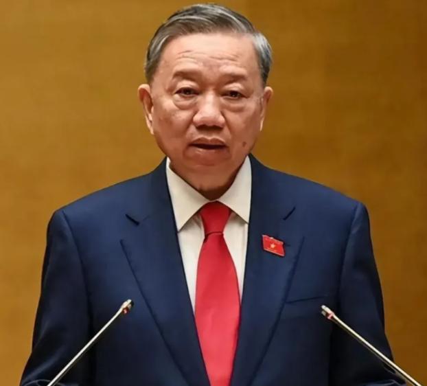 苏林同志的真面目逐渐清晰了，他的所谓"竹子外交"其实告诉我们，越南与中国虽然