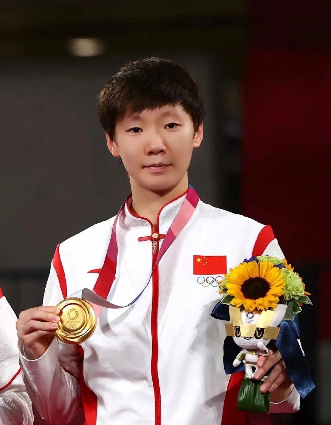 王曼昱估计要愁了倒不是因为她赢了因为她怎么也想不到父母为了这些要付出多少王曼昱说