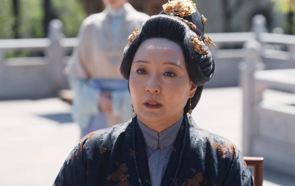 《兰香如故》大太太秦舜华，林家的定海神针，她连死都在替林家兜底大婚之夜，红烛高