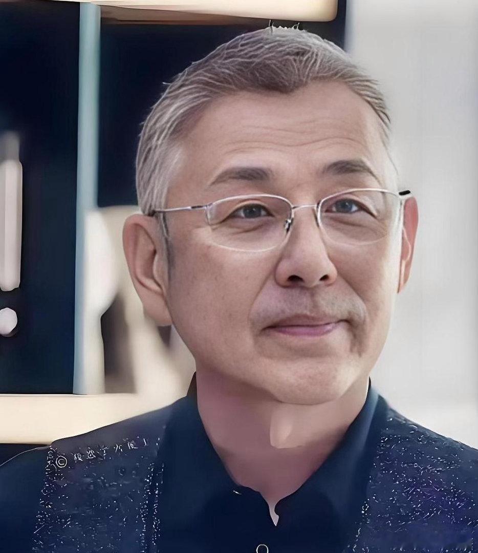 陈道明很现实的话：“没有亲人，你能活；没有朋友，你能活；就算一个人，你也能好好活。可唯独一样东西，缺