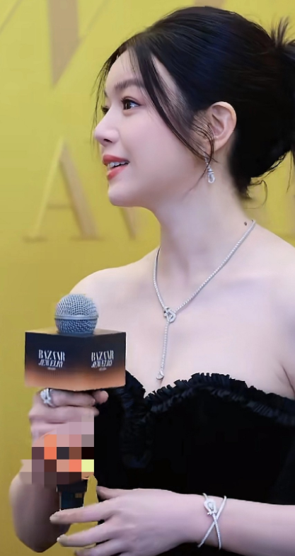 陈妍希这个年龄眼睛还能这么亮真的难得。