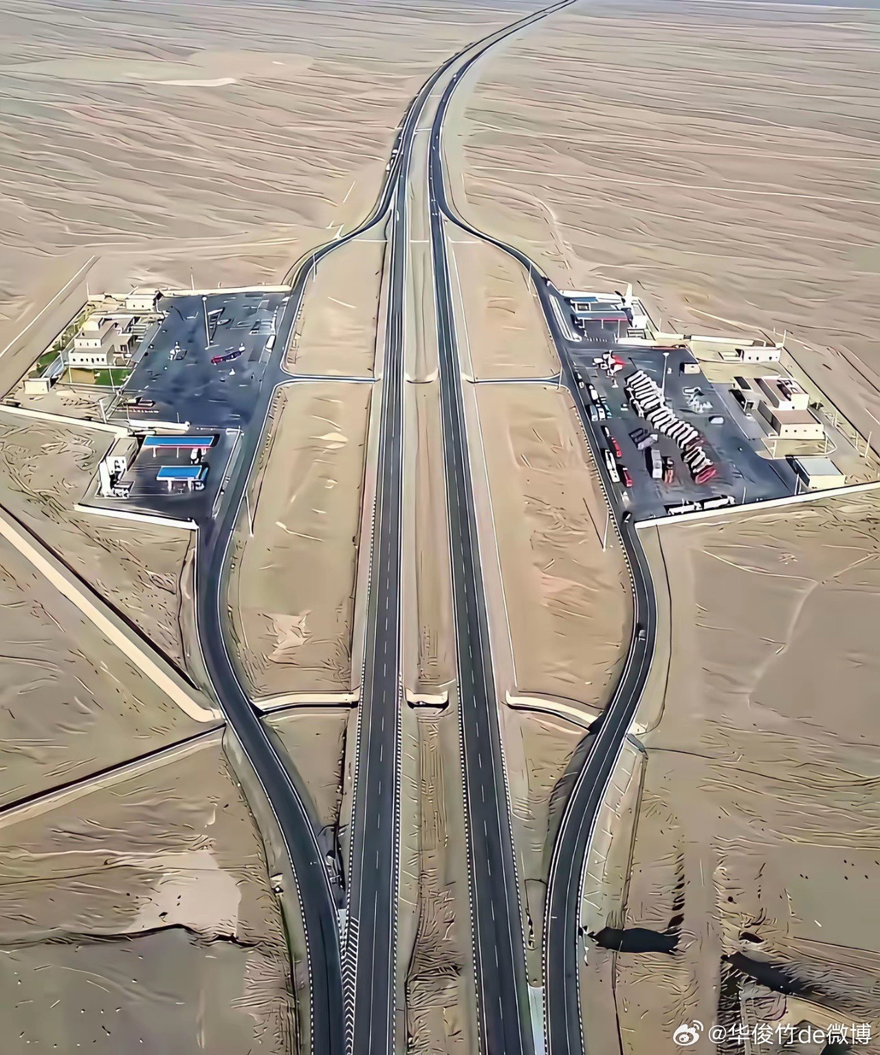 原来服务区是互通的呀。