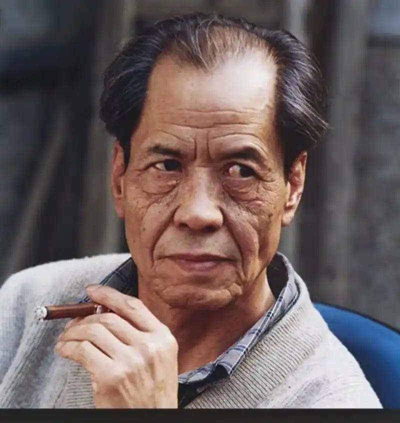 1993年，陈忠实耗时5年写出的《白鹿原》确定要发表了，编辑问：“你是要稿费还是