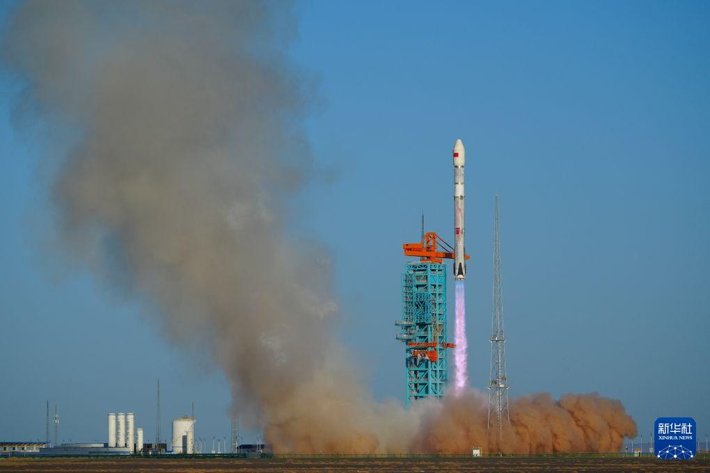 今天朱雀三号成功完成了支腿式软着陆，上个月10号长征十号乙也成功完成了网系式火箭