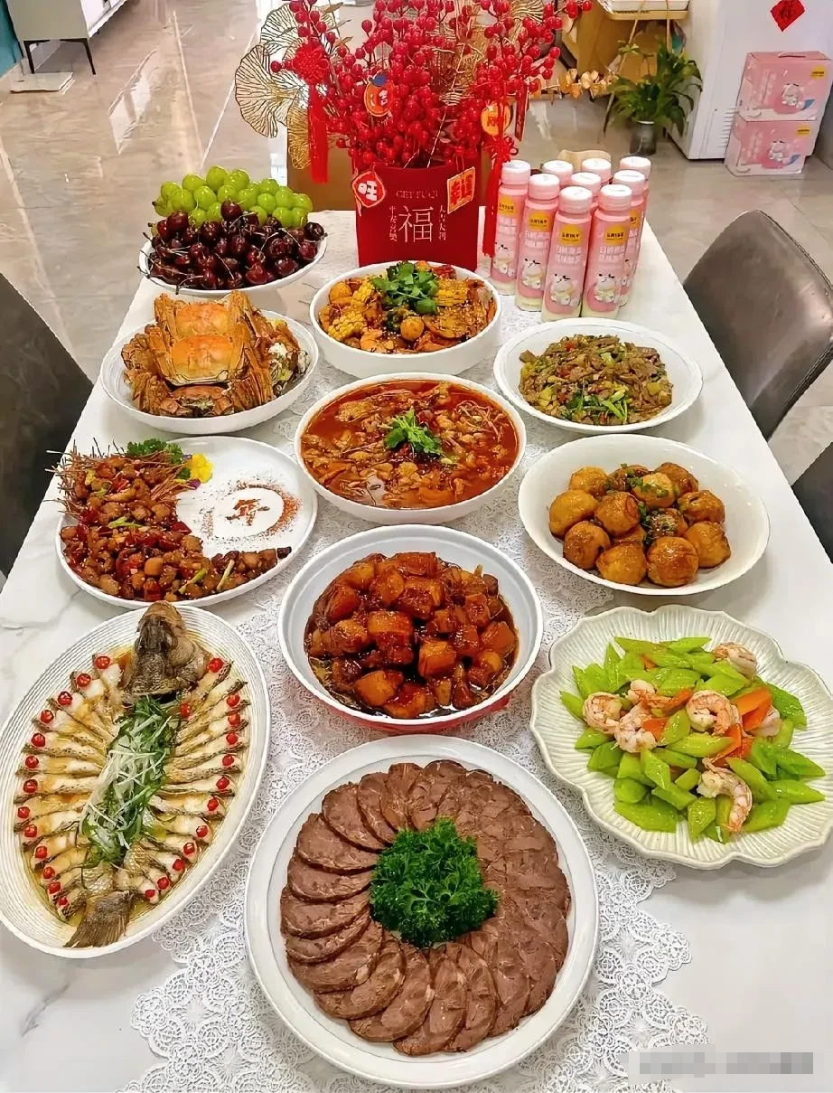 今天父亲节，做了一桌子丰盛的美食
