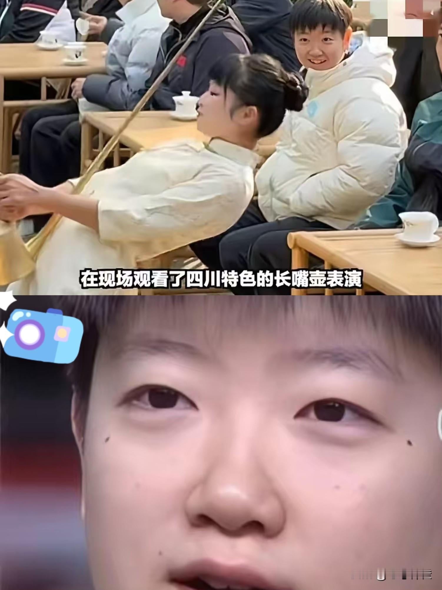 孙颖莎这“盯姐”属性也太萌了！国乒小分队逛武侯祠，看长嘴壶茶艺表演时...