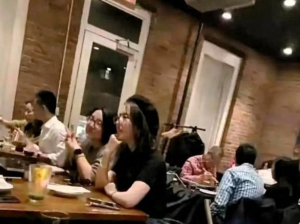 刘亦菲餐馆被偶遇，这状态其实更真实啊家人们，有人在餐馆偶遇刘亦菲了！没了精