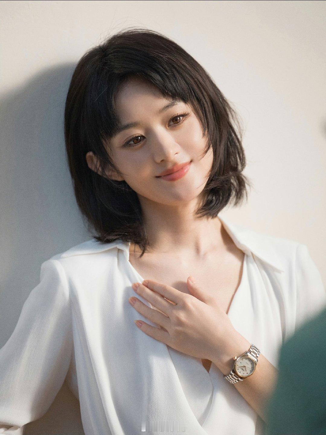 赵丽颖17岁旧照17岁的赵丽颖呀呀呀呀呀，谁能想到85顶花年轻的时候，居然这么