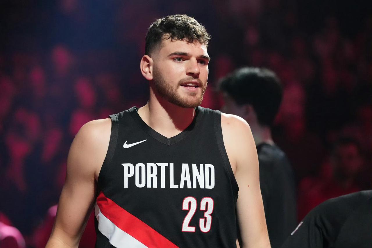 不吹不黑！杜伦和克林根今日表现数据对比！！杜伦：出战24分钟，投篮15中11，