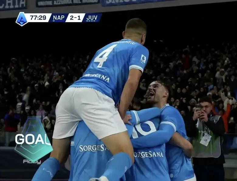 【那不勒斯打败尤文图斯再登榜首，孔蒂老师傅还是有两下子的】这次我是佩服的，国际米