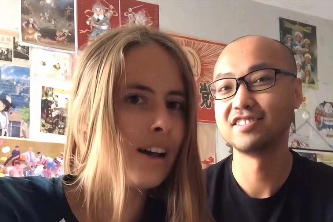 “不让我去中国找他，我就终身不嫁！”2021年，一位年轻貌美的美国女学霸不顾父母