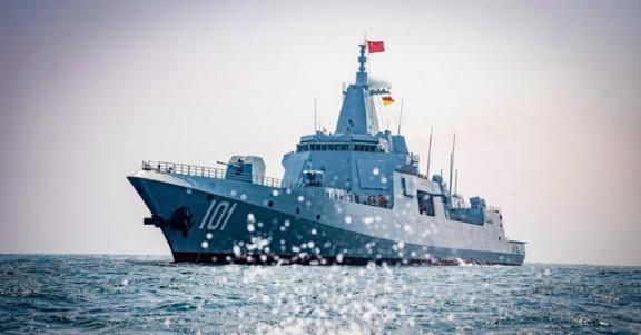 导弹航母？中国055大驱的112个垂发单元，让传统航母过时了吗