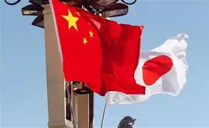 日媒意识到事态严重了！5月7日，日本媒体报道，一艘中国船只疑似在尖阁诸岛（中国称