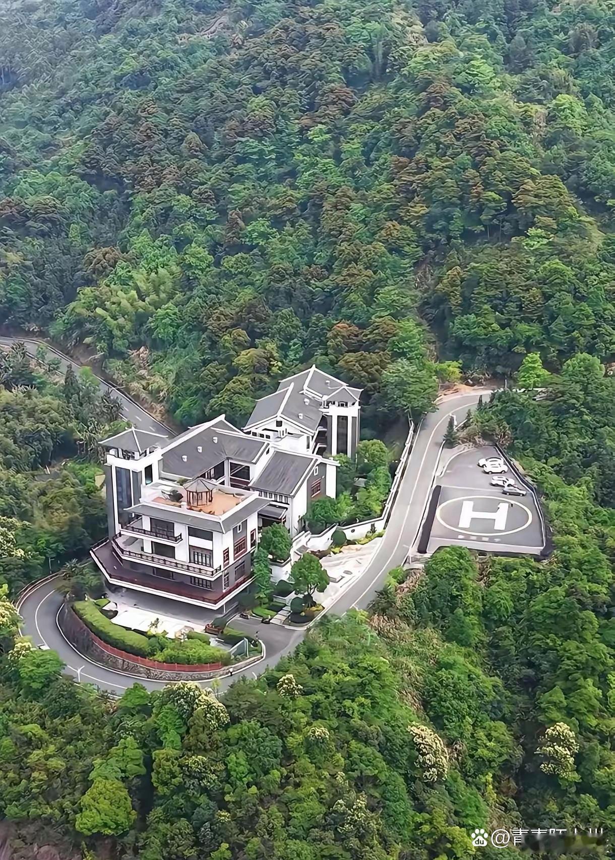 听说，这是福建首富林熙的别墅，不懂就问，有钱人都喜欢住深山老林吗？
