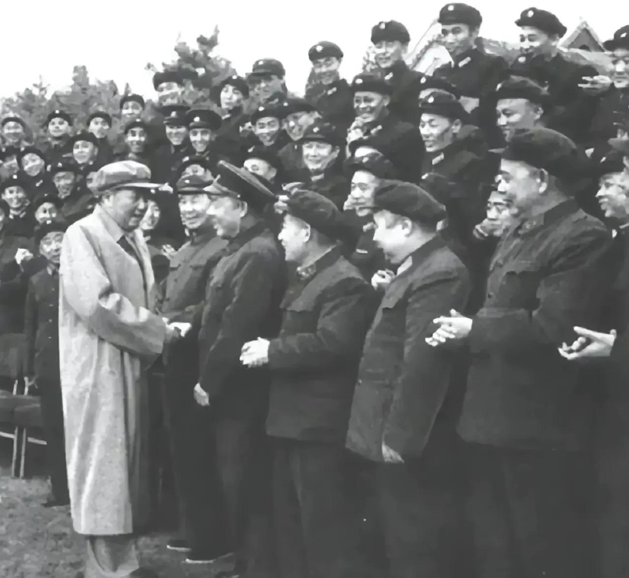 毛主席：“我们不打不准备的仗，不打无把握的仗。〞