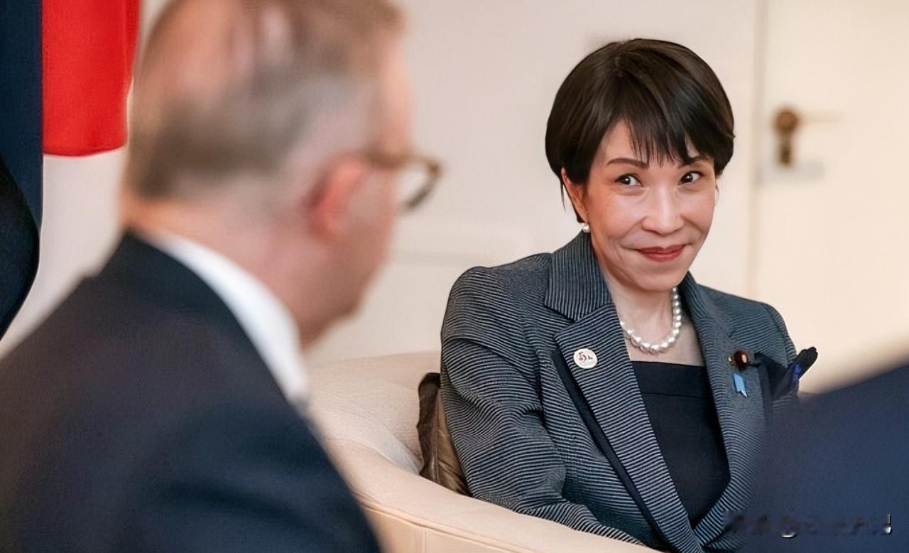 日本刚放话年底要谈，自己人先定了死规矩：高市早苗不道歉，门都没有！当地时间