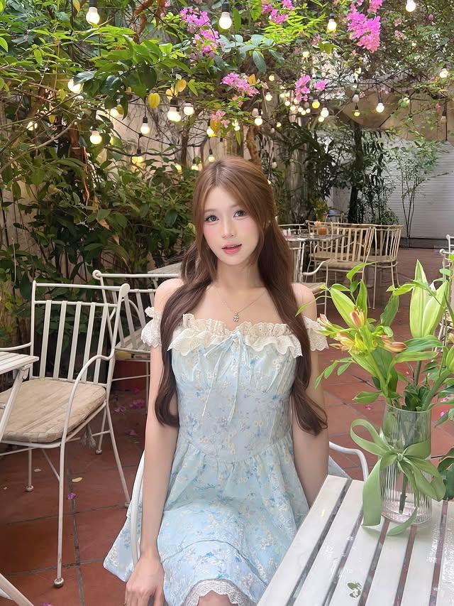 夏日花园咖啡馆，清新少女风，甜美可人！什么年龄段的女人最有女人味?少女风写真照