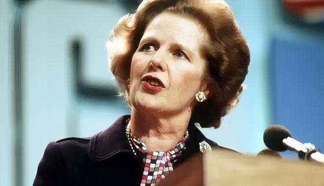 撒切尔夫人评价苏联社会主义制度，苏联所谓的社会主义，实际上是另一种形式的特权阶层