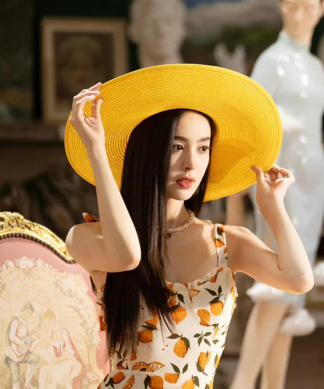 古力娜扎最新电影人生会议美照～