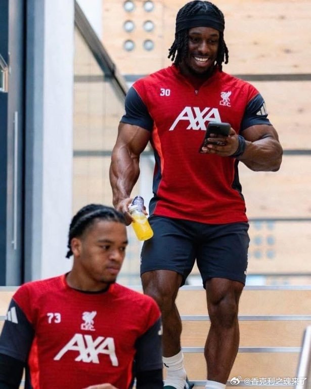 斯洛特坦言，弗林蓬有限的出场时间（仅20次）拖慢了利物浦为锋线注入速度的计划："