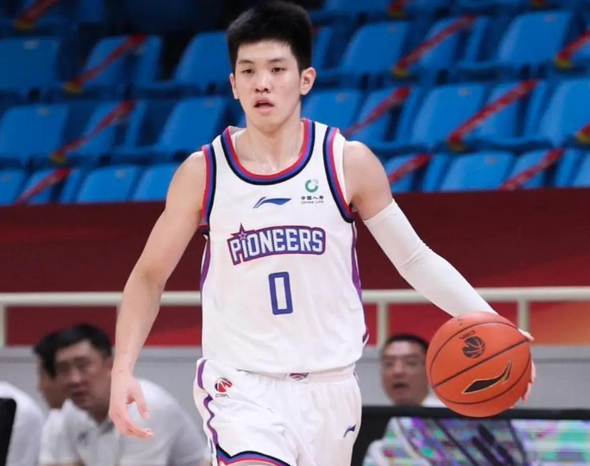 CBA新赛季山东、山西都想争进四强！从教练团队的调整到内外援的引进，可以说山东、