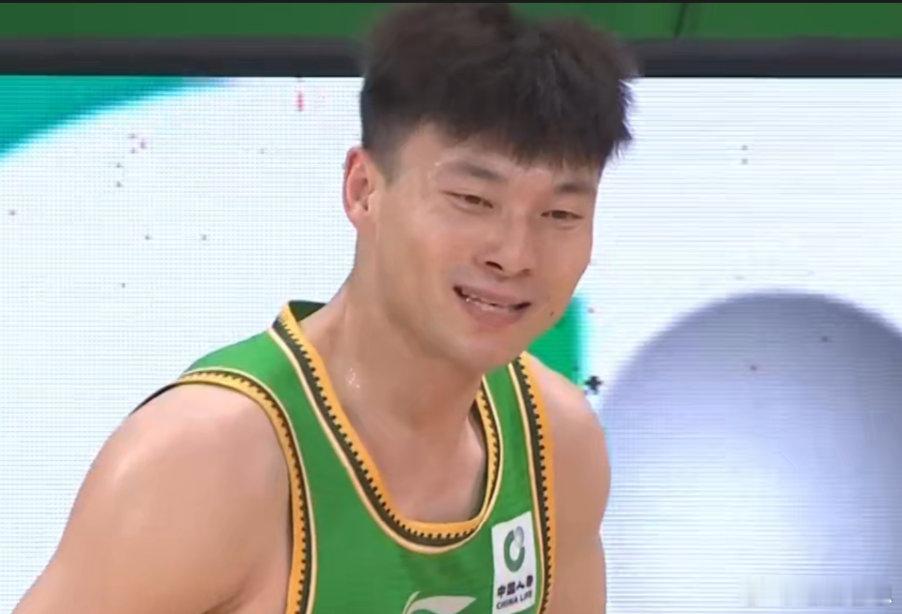 查了一下，辽宁想要反超山东的难度很大，常规赛（剩三轮）和潜力赛（剩两轮）的战绩均