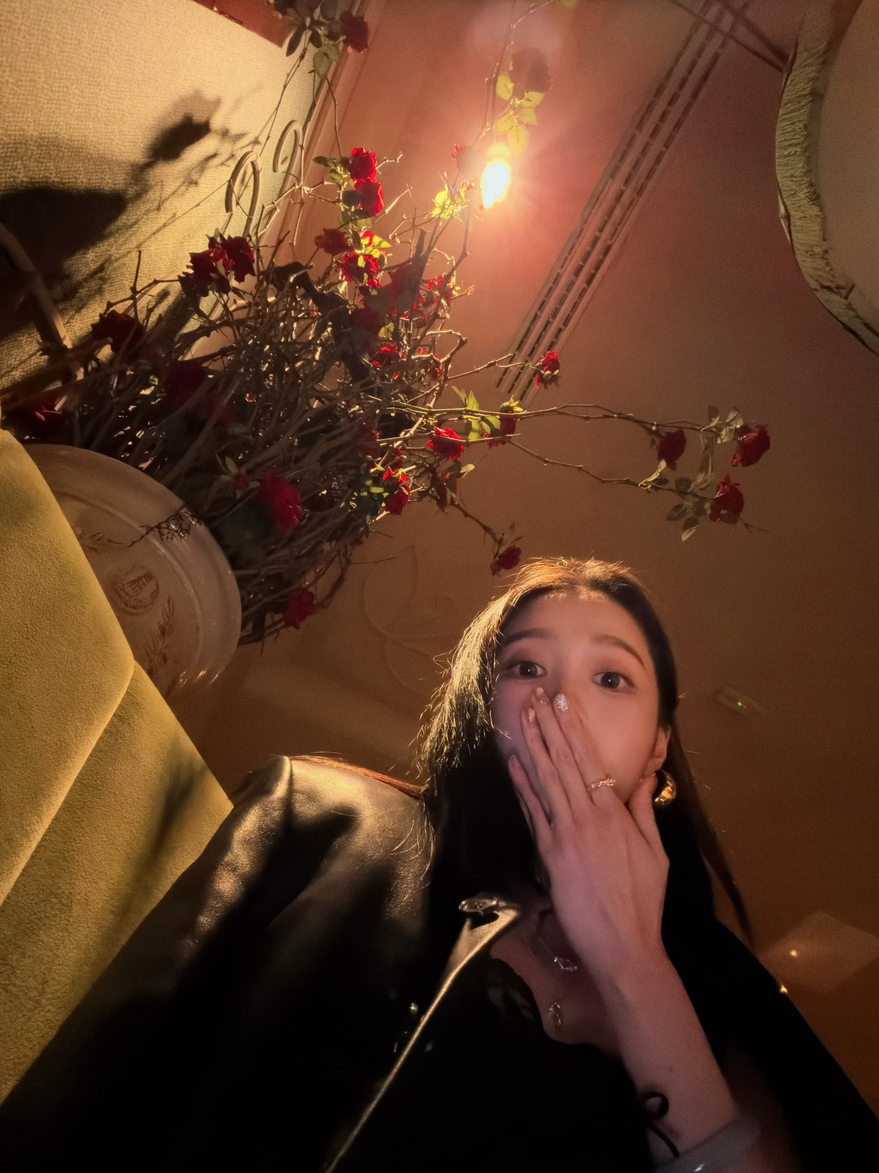 关晓彤🌹🍹又美又撩，有点小sexy[爱心][爱心]​​​