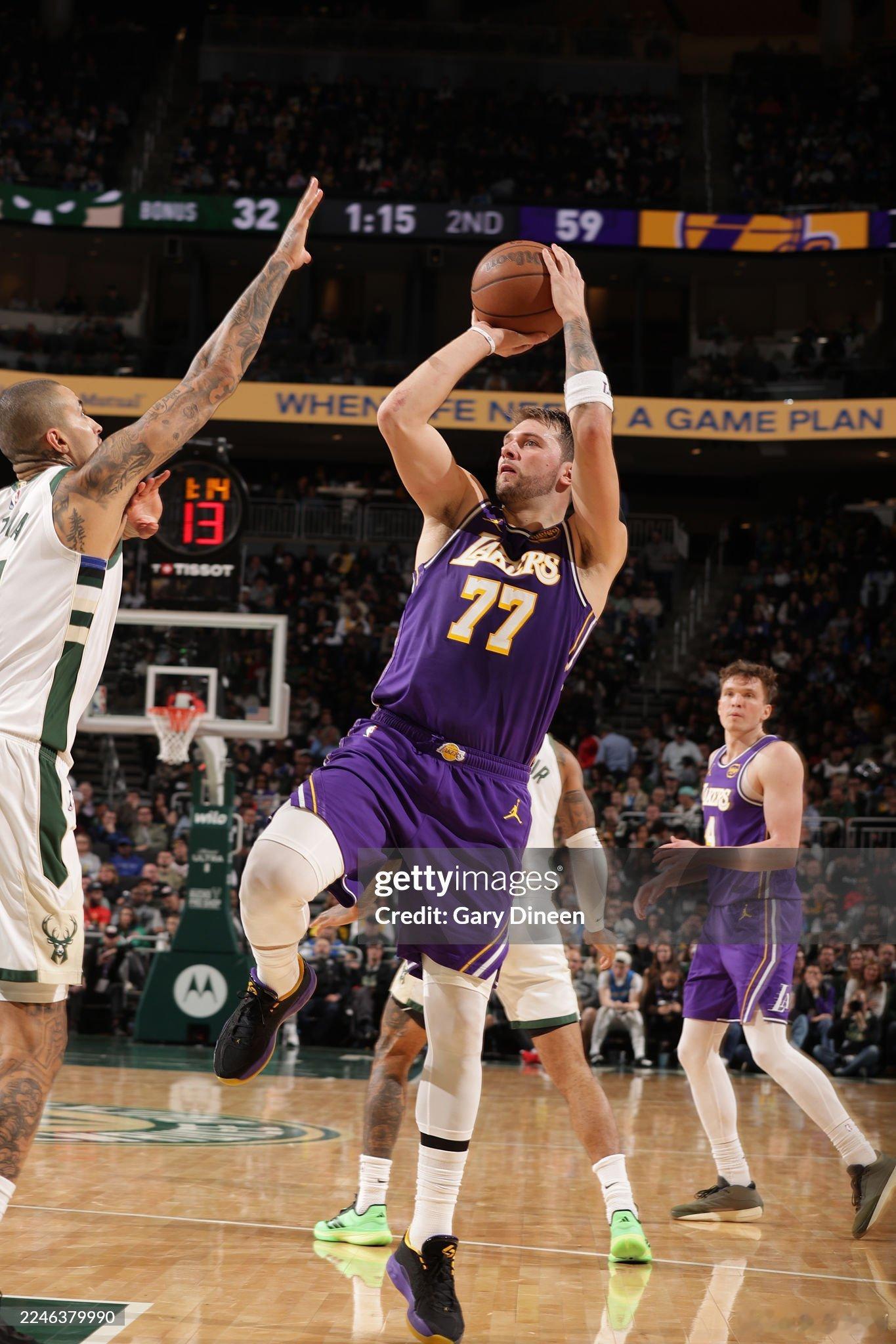 库班接受采访。“那个交易已经过去了，也许东契奇会像纳什离开达拉斯一样，得到两个常