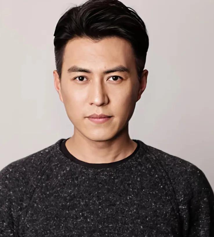 靳东婚姻稳如泰山？老婆李佳的“硬货”，比财产绑定靠谱10倍！谁能想到，在娱