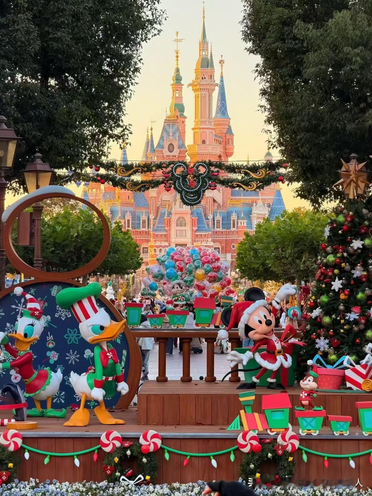 一位爸爸没劝孩子学习，他没逼孩子，也没骂孩子，只说了一段话：他说：你不学习就