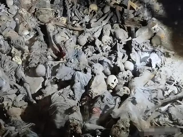 太行山悬崖发现白骨，腰带夹层藏着党员证，身份揭开全场泪崩25具遗骸，散落在太行山