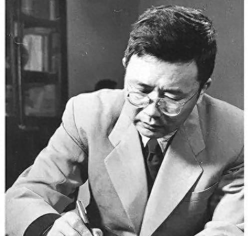 1943年，华罗庚见到几个月，都没破出日军密码的俞大维，惊讶的说：“你这哈佛高材