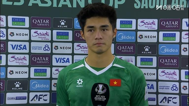 越南U23门将陈忠坚承认，球队被中国队此前的表现迷惑了。在赛后的采访中，这名门