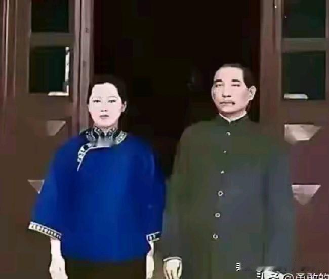 1915年，22岁的宋庆龄不顾父母反对，从上海家中悄然出走，奔赴日本东京，来到4