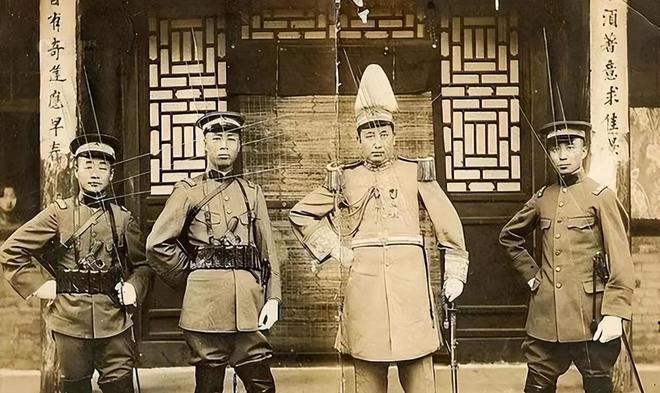 近代最魔幻军阀：孙殿英没半点大义，却次次蒙对生死选择题他一生不曾怀抱什么救国