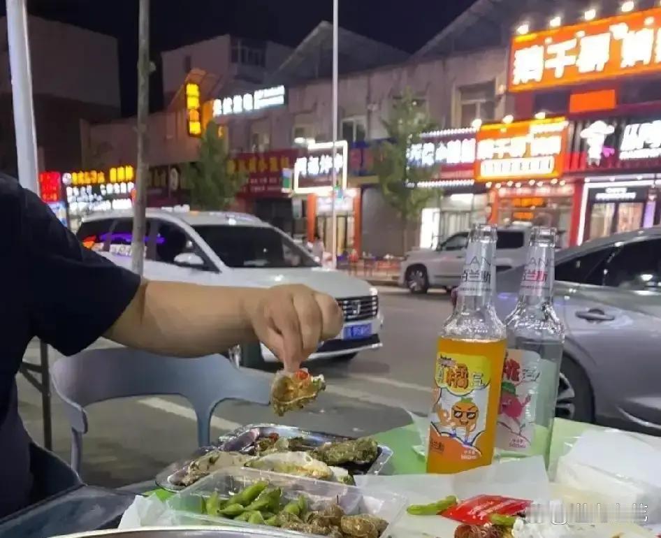 为了区区5万块钱的差价，硬生生把自己的铁饭碗砸了个稀巴烂体制内苦熬了快8年，