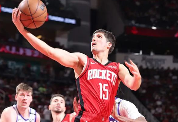 谢泼德到了季后赛，可能会有一定的发挥季后赛，球员最关键的是要有持球发动进攻的