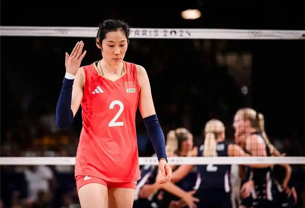 朱婷、袁心玥、李盈莹下赛季动向!朱婷：朱婷继续效力意大利科内利亚诺女排。