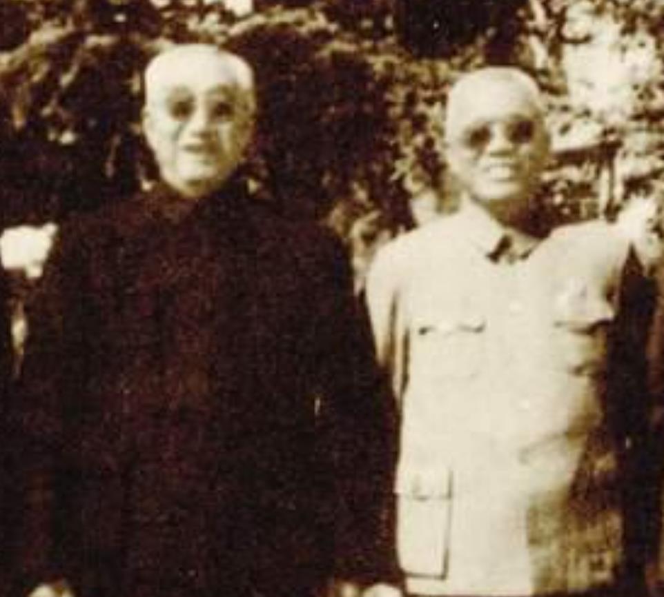 一次，福州军区司令韩先楚上将进京开会，特意去看望老首长徐帅。硬着头皮，吃完了一碗