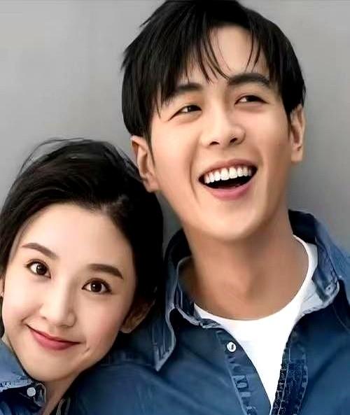 张若昀唐艺昕，真不是靠爱情。唐艺昕去《乘风2026》，初舞台排名第七，算开了