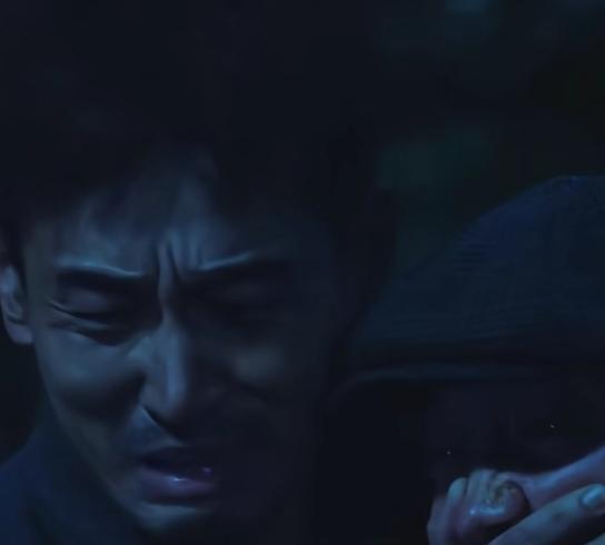 《归队》，鲁长山牺牲，汤德远归队。躲过了敌人的追击，鲁长山，汤德远，云虎，福庆